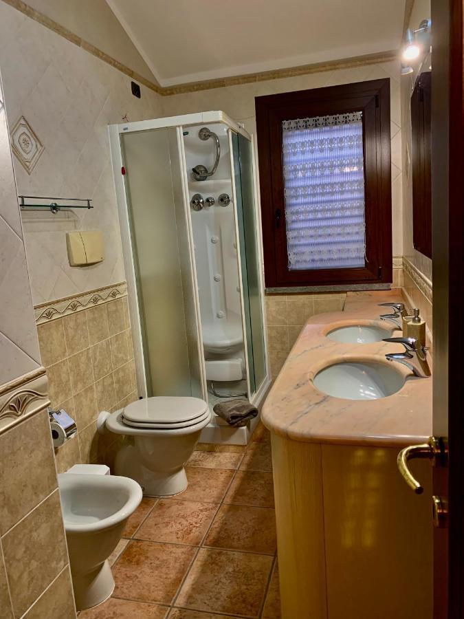 Casa Vacanza V&G Домус де Мария Екстериор снимка